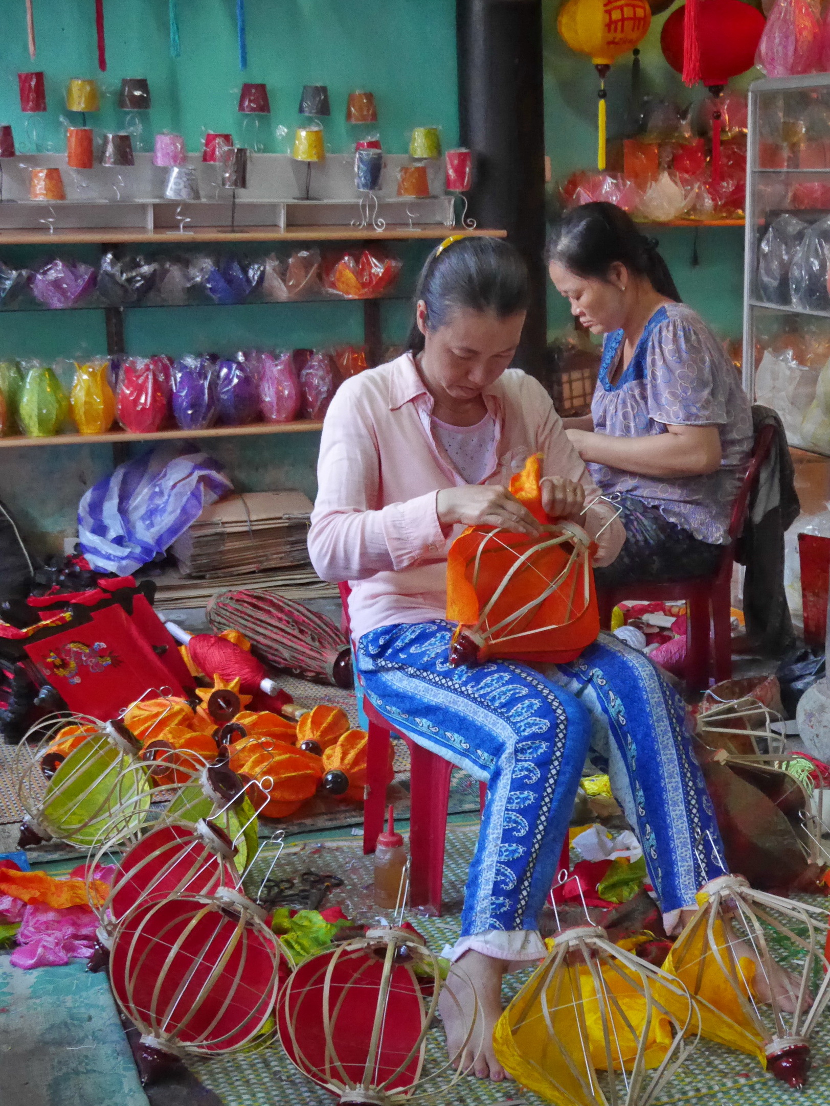 Vietnam Lantern Making